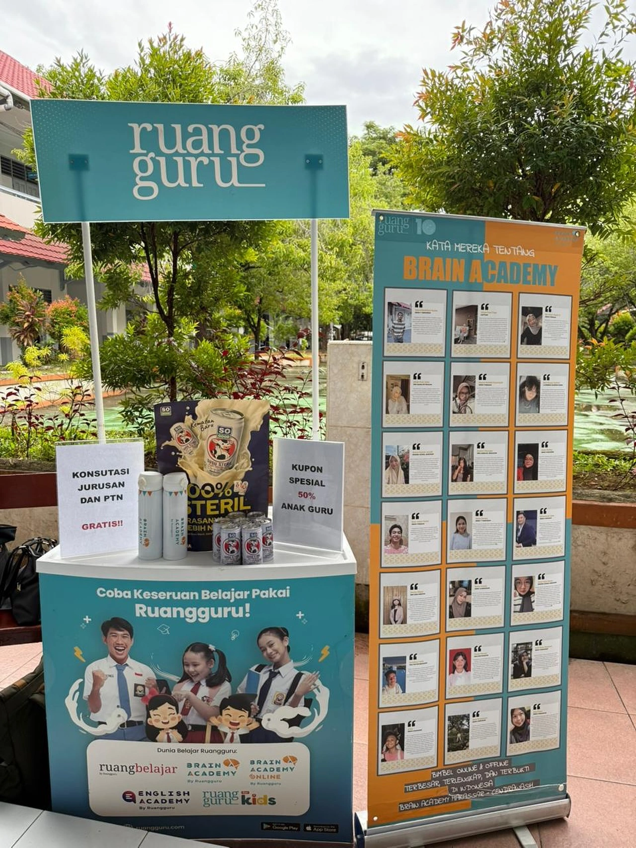 Contoh event desk untuk promosi