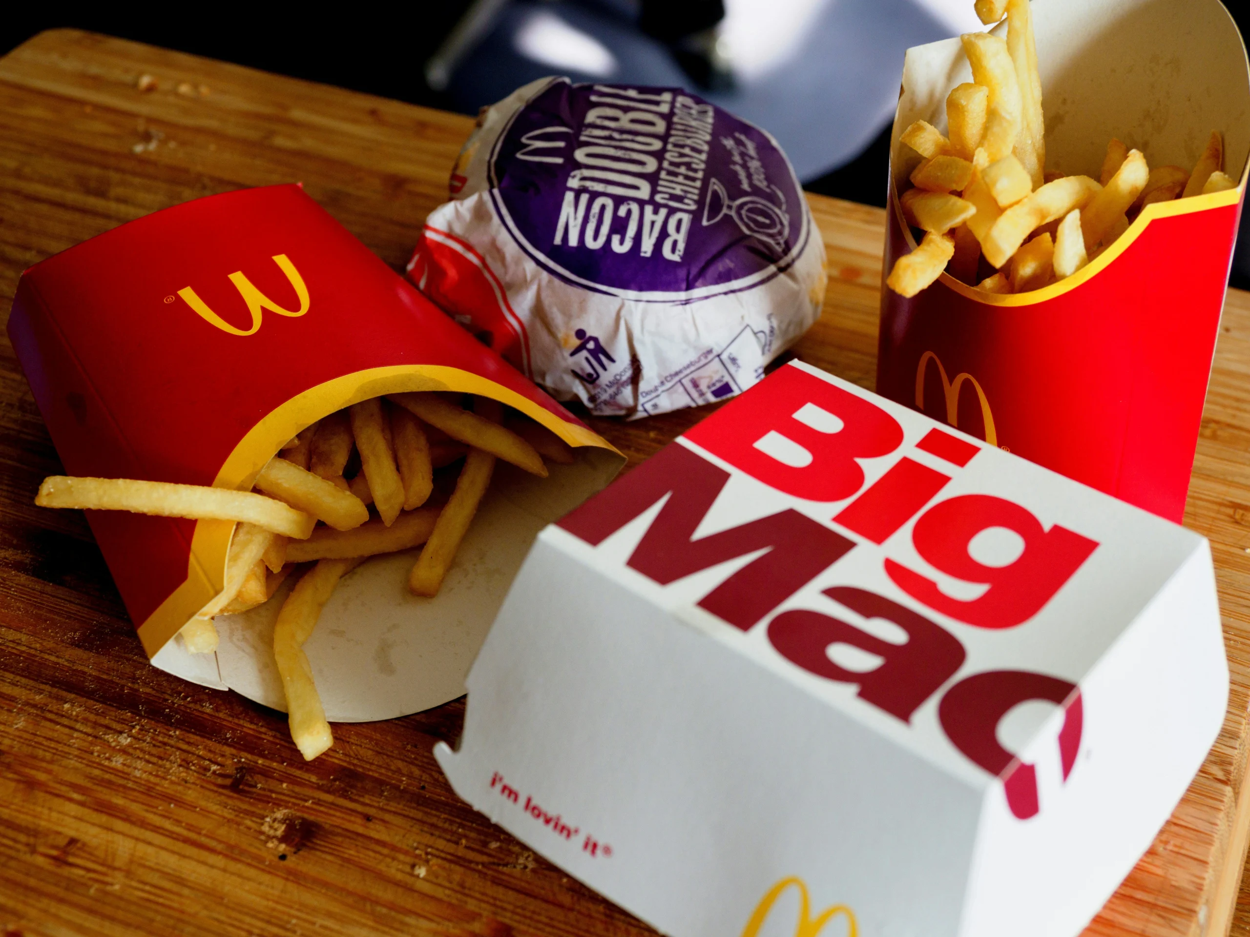 Branding bisnis F&B McDonald's pada kemasan produk